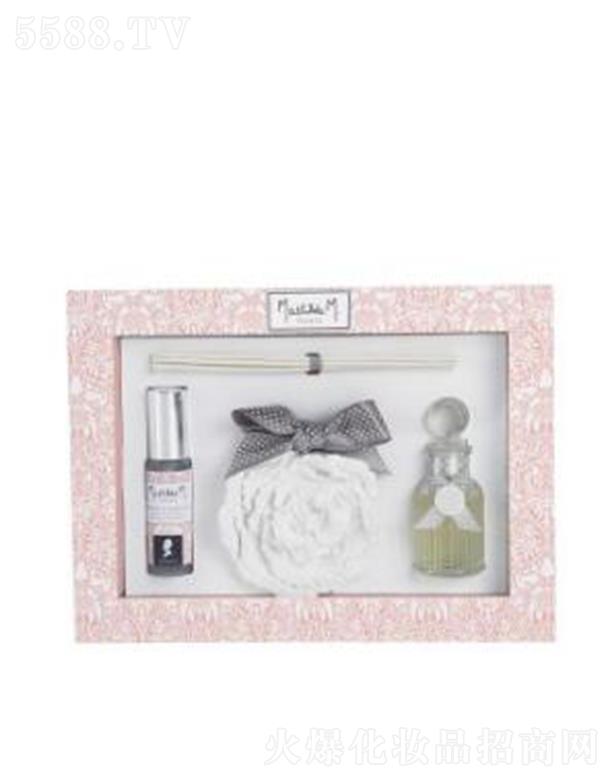 ������(�Ϻ�)Ʒ�ƹ����ɷ����޹�˾���Ϻ������� ��?sh��)۠��¸��Fĵ�����ʯ��Y�С����FŮ����