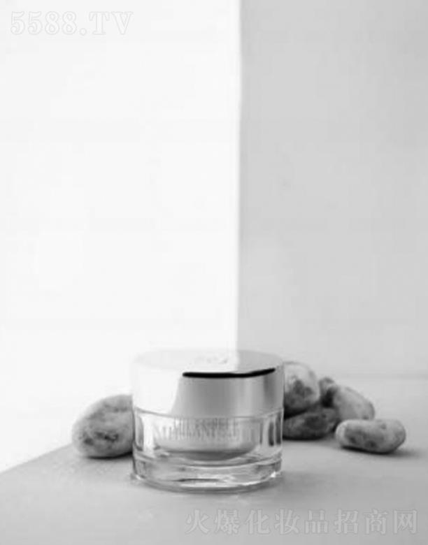 ����ɫ�g(sh��)�����������޹�˾��ɫ�g(sh��)�������oƪ �؆�����w����C��