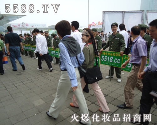 �Ϻ����I(y��)���[��(hu��)ǰ�텢�^�߽j(lu��)�[���^