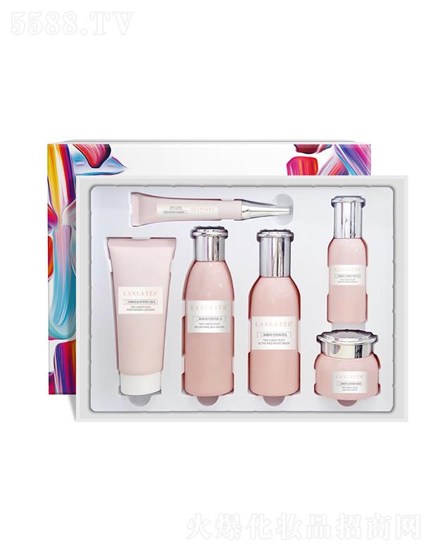 �m��˹���ѽ�ĸ��(r��n)����o(h��)�׺�   �o(h��)�w����