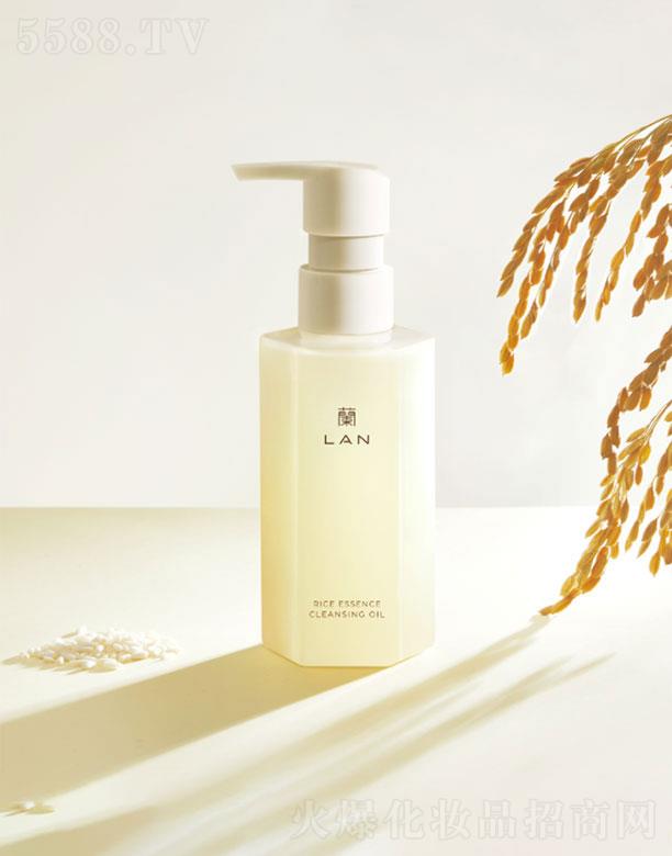 �����m��  �m����Ŵ��ж�y��   �غ����м����