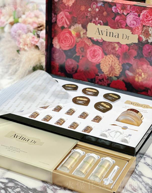 Avina�~�������o�g���A�׽M