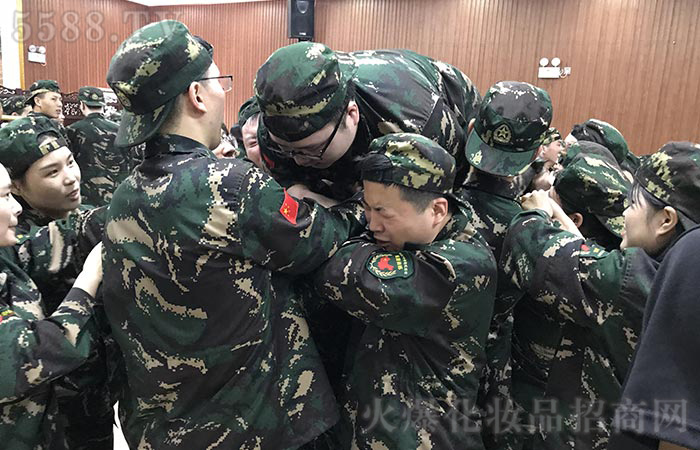 堅(jiān)毅紅旗渠，鑄力火爆魂