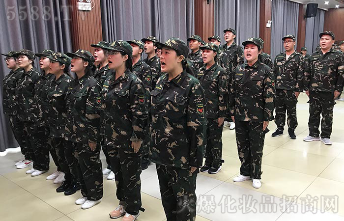 團(tuán)結(jié)一心，其利斷金