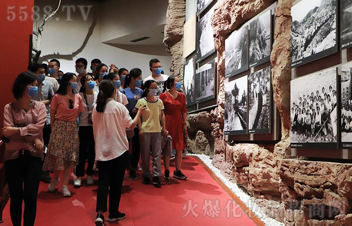 幸福都是奮斗出來(lái)的