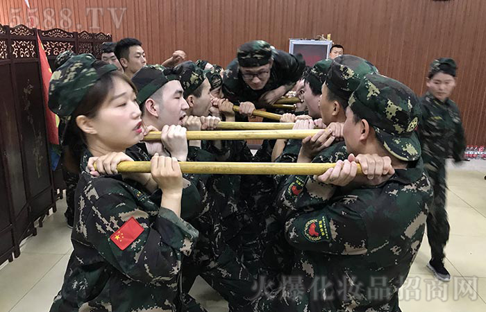 一榮俱榮、一損俱損；一個(gè)團(tuán)隊(duì)的榮譽(yù)是需要每一個(gè)人都用心負(fù)責(zé)參與完成的！