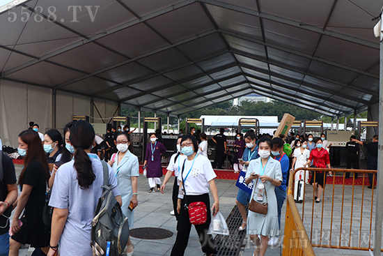 ��55�ÏV��������(hu��)ʢ���_(k��i)Ļ�����ʼ������@�G�ķ�