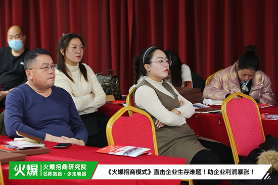 13�꽛(j��ng)�(y��n)���f����I(y��)��ͬ�(y��n)�C����������ģʽ��������I(y��)��(sh��)�F(xi��n)�������񱩝q