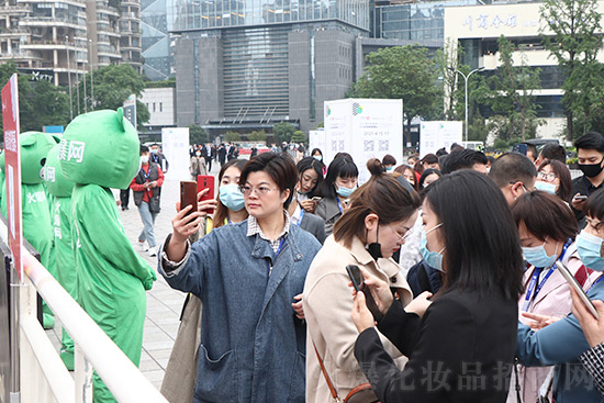 �ɶ����I(y��)���[���_Ļ��