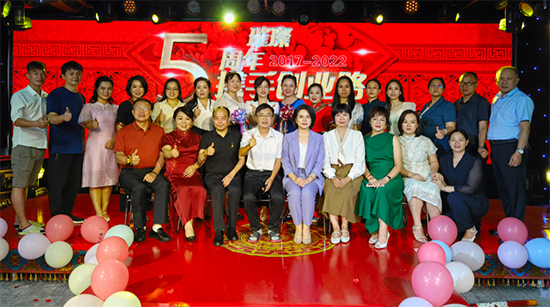 ���ϼ���������c��ֱ�����(d��ng)�A�M(m��n)�Y(ji��)��